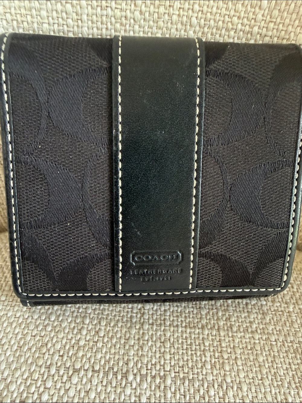 Coach Black Signature Compact Bi-fold Wallet - Gem